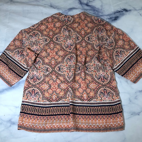 Violet + Claire Orange Quatrefoil Geometric Blouse - Picture 7 of 8